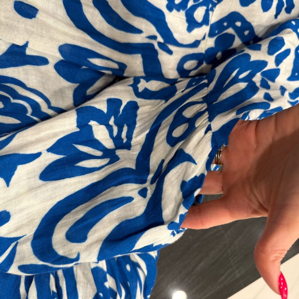 Velvet Blue and White Floral Puff-Sleeve Maxi Dress with Tiered Skirt - Picture 8 of 11